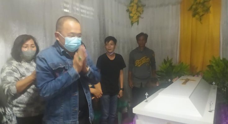  WL Melayat Dirumah Duka Adik Sela Korban Pembunuhan di Koha