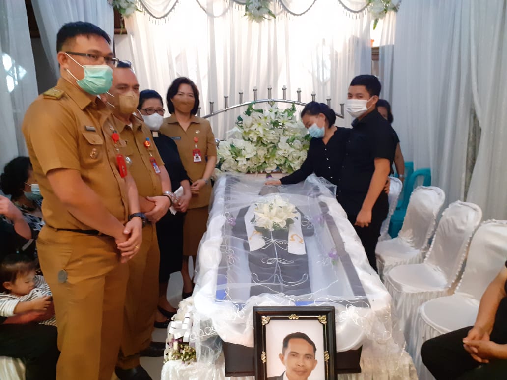 Bunda Syanet Sampaikan Ucapan Duka ke Keluarga Alm Pnt Dian Tijow