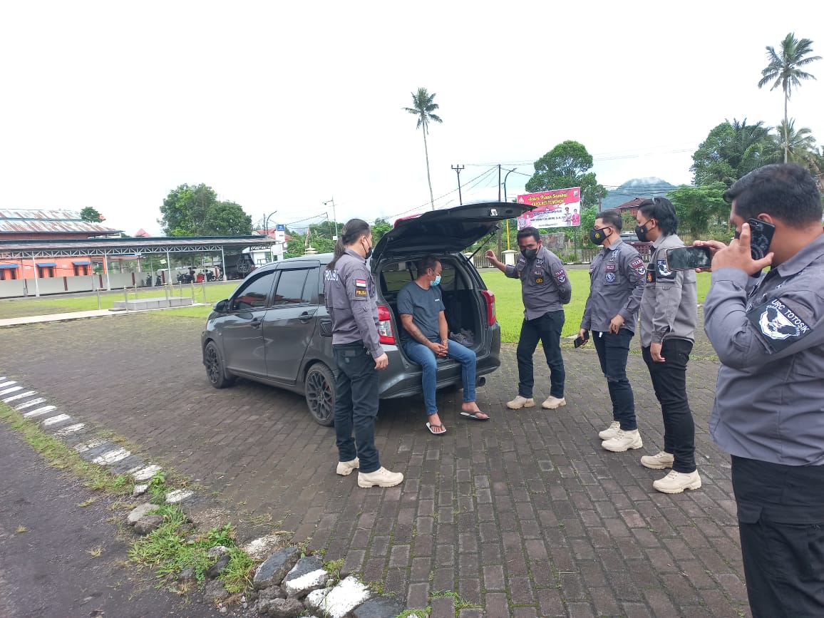 Akibat Dipengaruhi Miras dan Saling Dorong, Pria Paruh Baya Asal Walian Babak Belur di Wajah