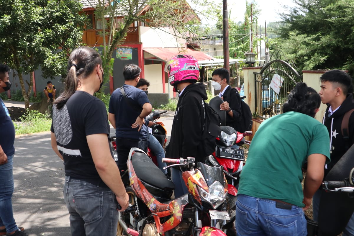 Terlibat Tawuran Antara SMA I VS SMK I Tomohon, Dua Orang Siswa Diciduk Totosik Kedapatan Bawa Sajam