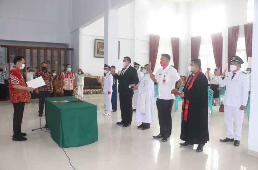  Walikota Lantik 19 Pejabat Administrator dan Pengawas di Pemkot