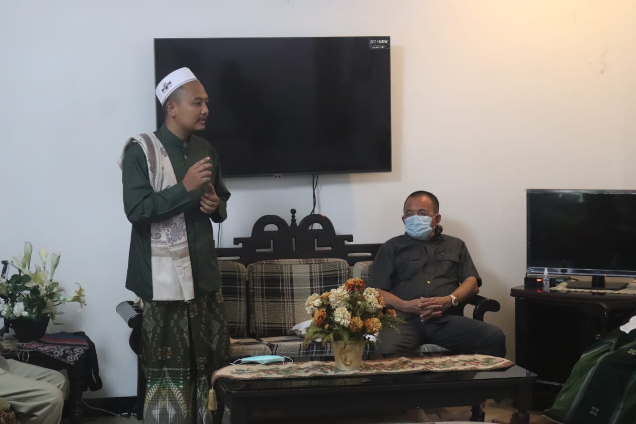 Wakil Walikota Silaturahmi dan Buka Puasa bersama Ketua MUI Tomohon