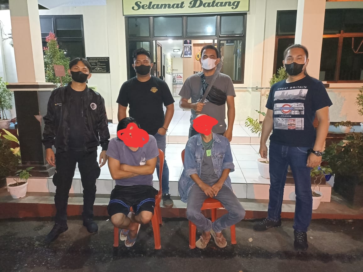 Dua Pria Paruh Baya Wailan Diringkus Tim Anti Bandit Totosik Saat Hendak Duel dengan Parang