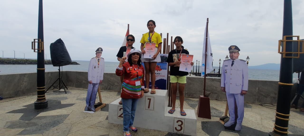 Kota Tomohon Rebut Juara Umum Finswimming di Manado Underwater Festival 2022