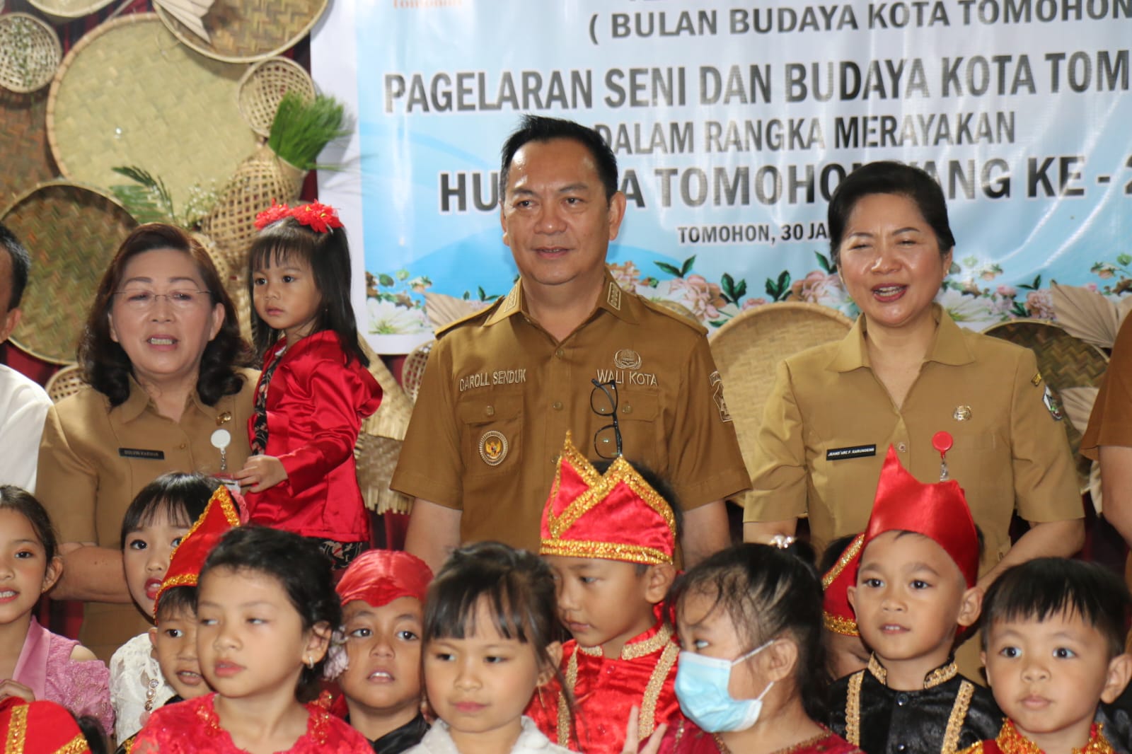 Buka Pagelaran Seni dan Budaya Paud HHK, Walikota Tomohon : Mereka Harapan dalam Lestarikan Budaya