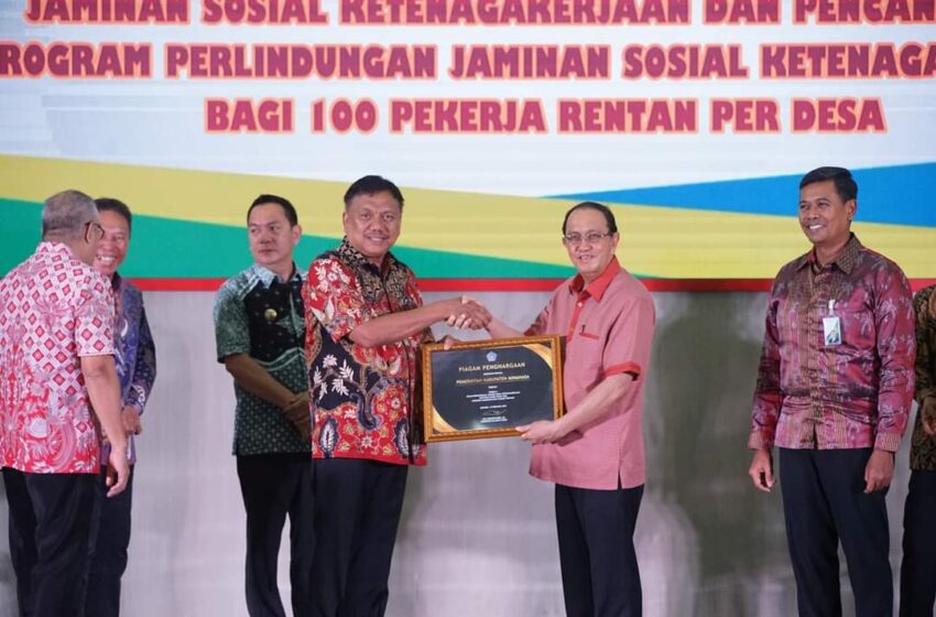  Pemkab Minahasa Sabet Penghargaan Paritrana Award Dari BPJS Ketenagakerjaan