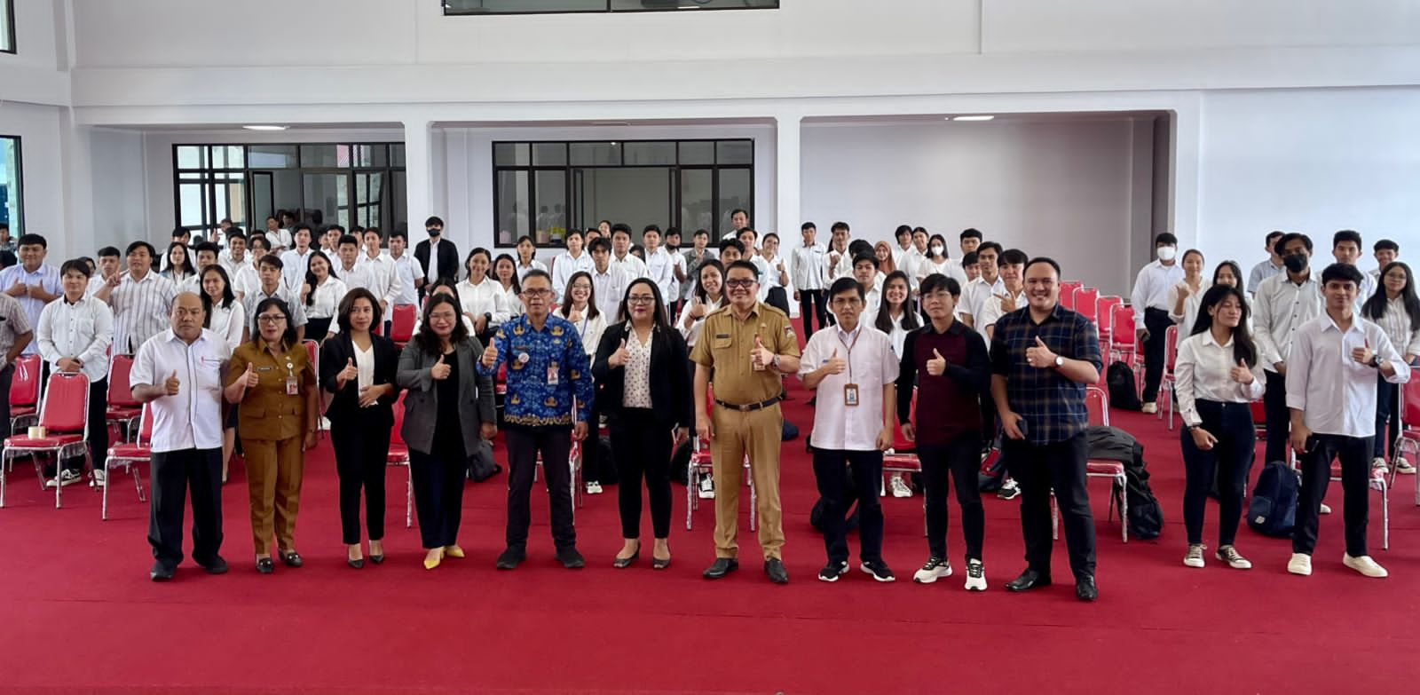 Agustivo Tumundo Kuliahi Alumni SMK, Alumni Diploma III dan IV dalam VSGA