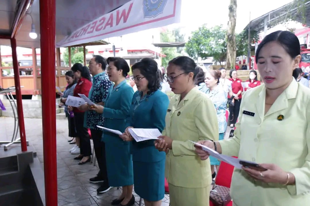 Gerak'kan Perekonomian, Walikota Tomohon Resmikan "Waserda" Koperasi Konsumen