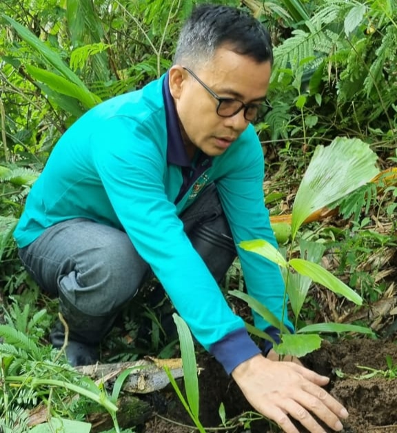 Peduli Kelestarian Alam, Senator SBANL Tak Pernah Henti Ajak Masyarakat Tanam Bibit Pohon dan Buah