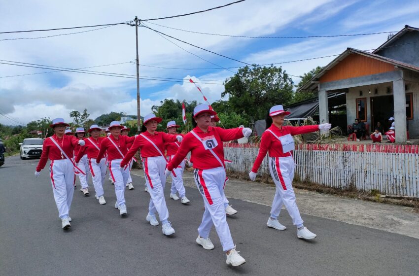  Semarak HUT RI ke 78 PKK Desa Talikuran Tompaso Ikut Lomba Gerak jalan