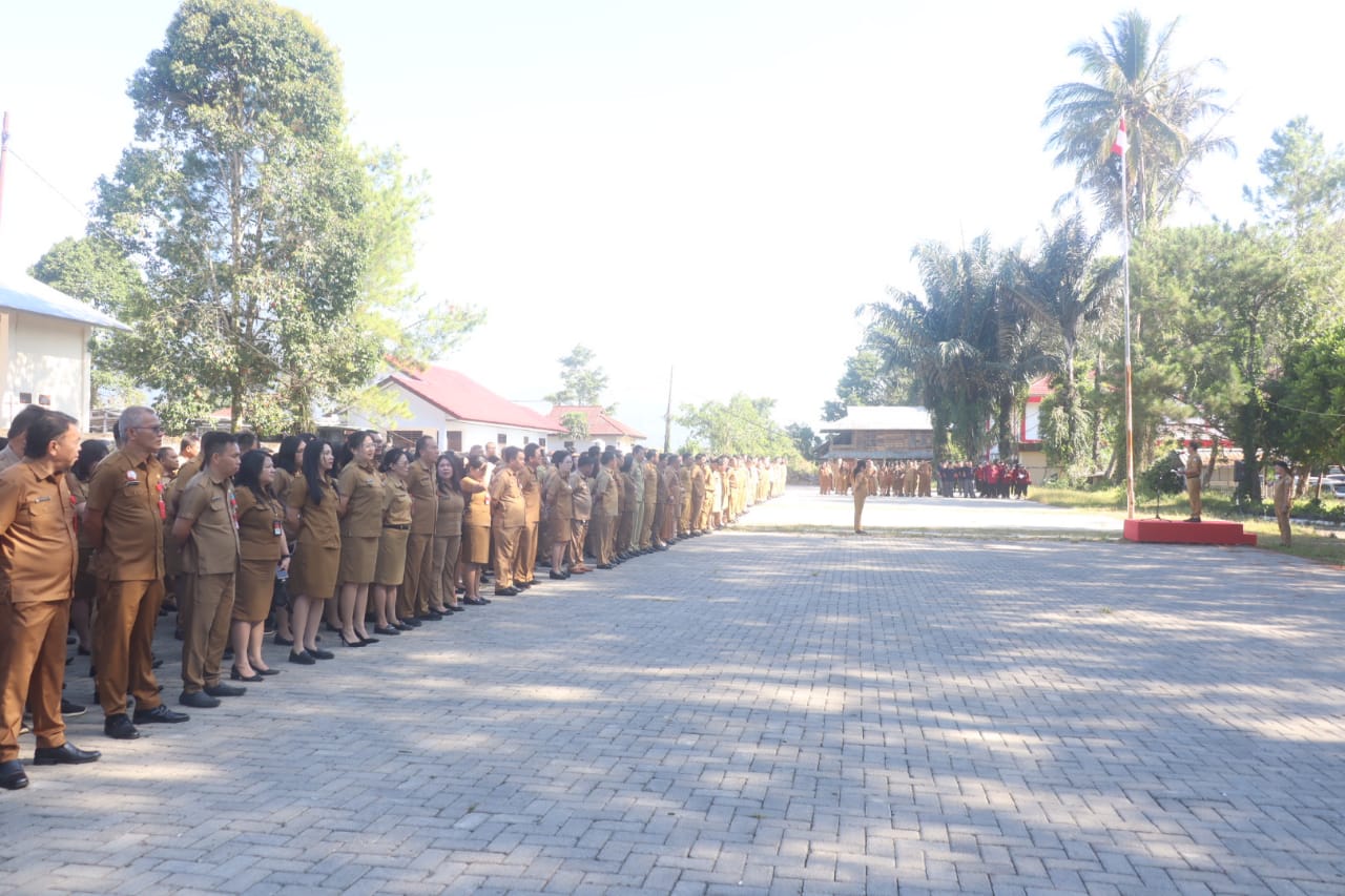 Apel Kerja, Sekda Minta ASN Tomohon Beri Pelayanan Prima dan Profesional