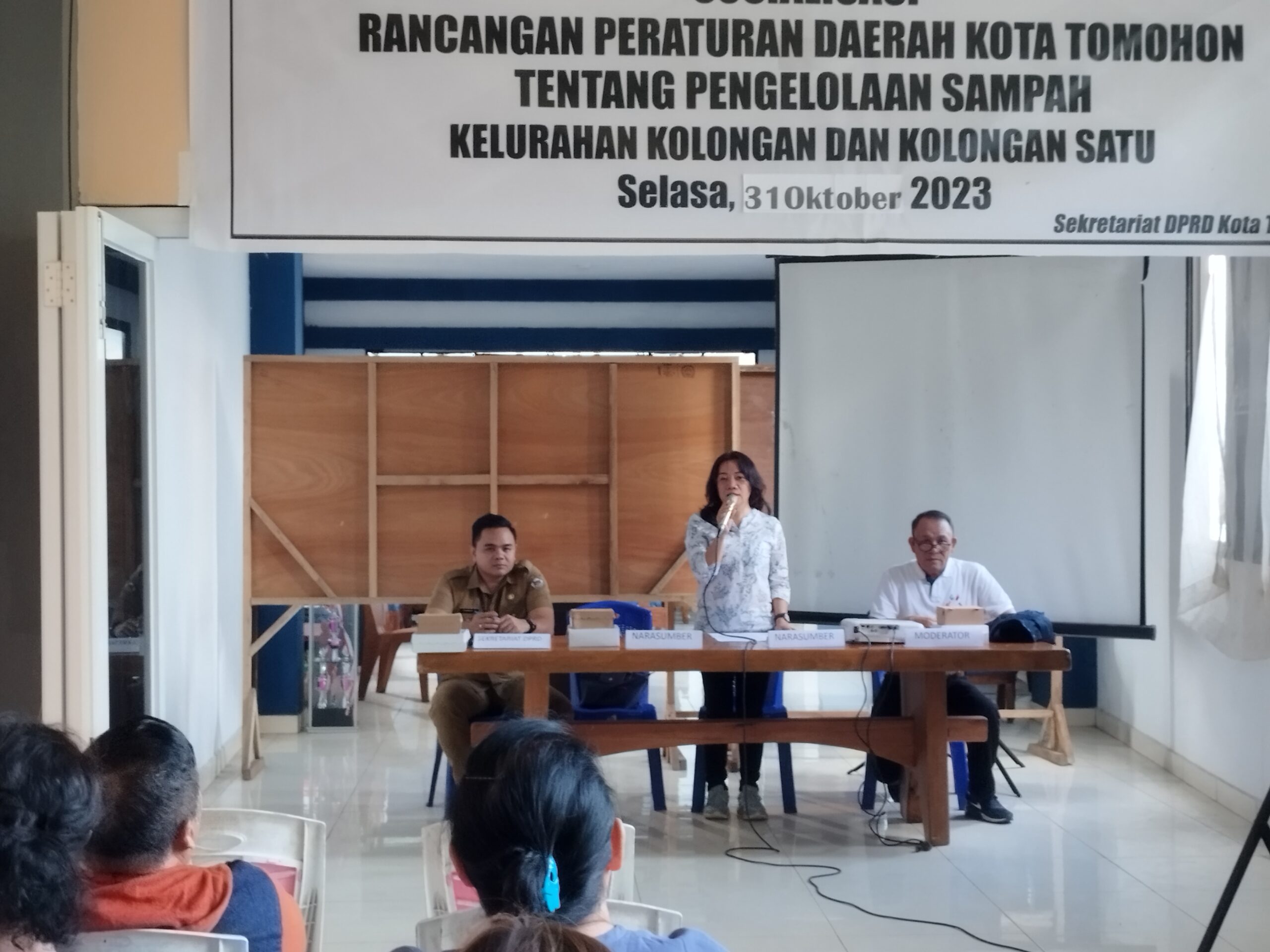 Cherly Mantiri Minta Masukan Warga Kolongan dan Kolongan 1 Soal Ranperda Pengelolaan Sampah