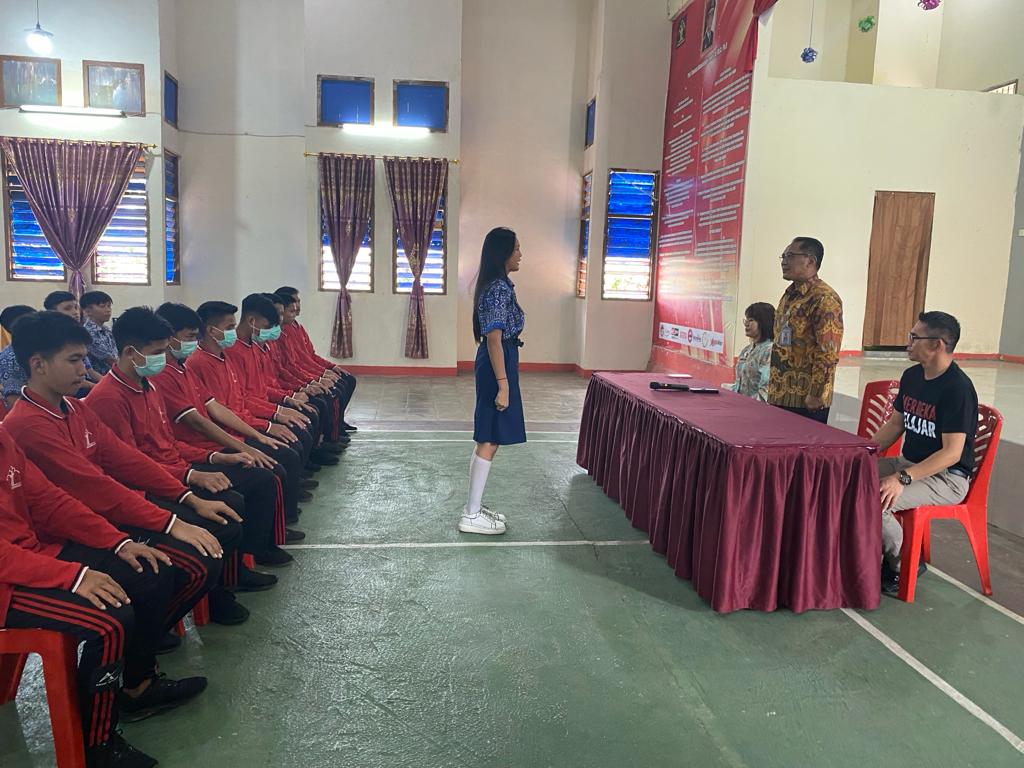 Kunjungi LPKA Kelas II Tomohon, Siswa SMPN 3 Suluun Tareran dapat Wejangan dari Heri Sulistyo