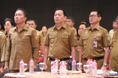 Caroll Senduk Simak Penyampaian Gubernur Sulut di Rakorev RKPD Triwulan II 2023