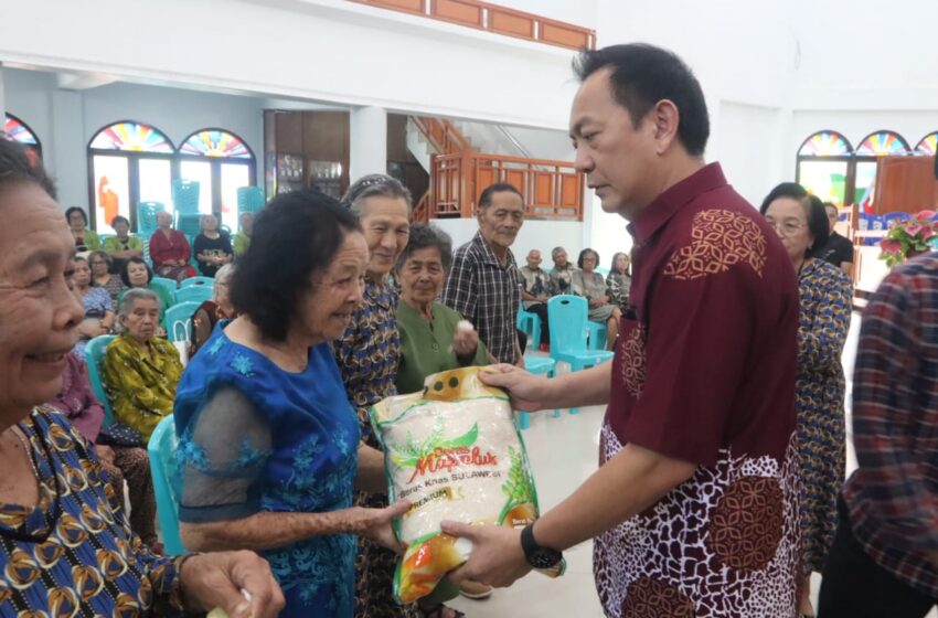  Sukacita Walikota Tomohon bersama Lansia di HUT Ke 2 Kelompok Pelayanan Lansia Wilayah Lokon Empung