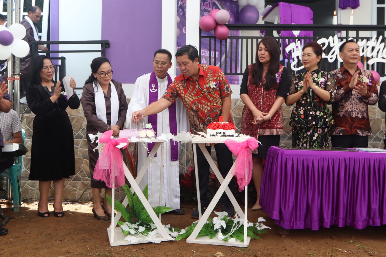 Wagub Hadiri Pentahbisan dan Peresmian Pastori 1 GMIM Damai Lahendong, Walikota Ucapkan Selamat Bersyukur