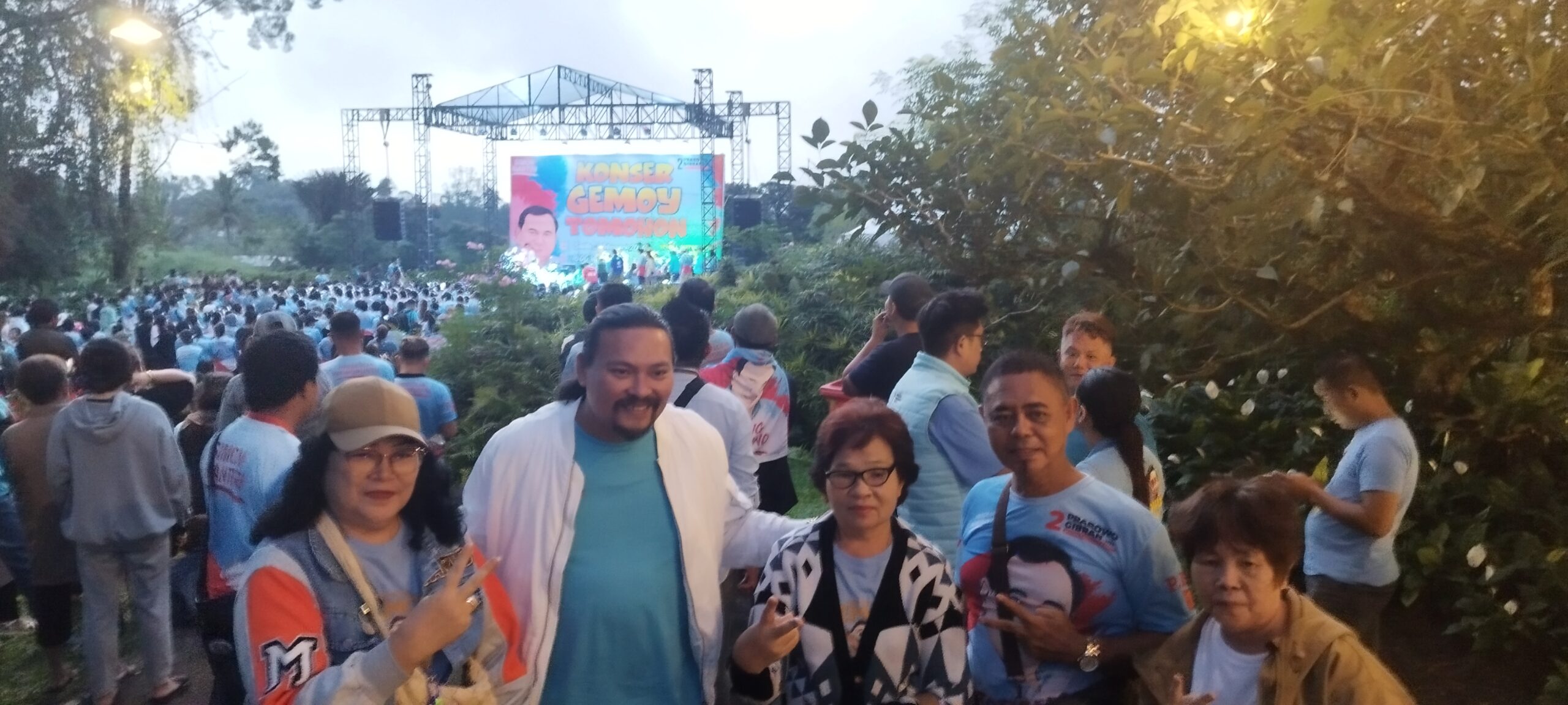 Hadiri Konser Gemoy Tomohon, Martin Daniel Tumbelaka Sapa Warga Tomohon