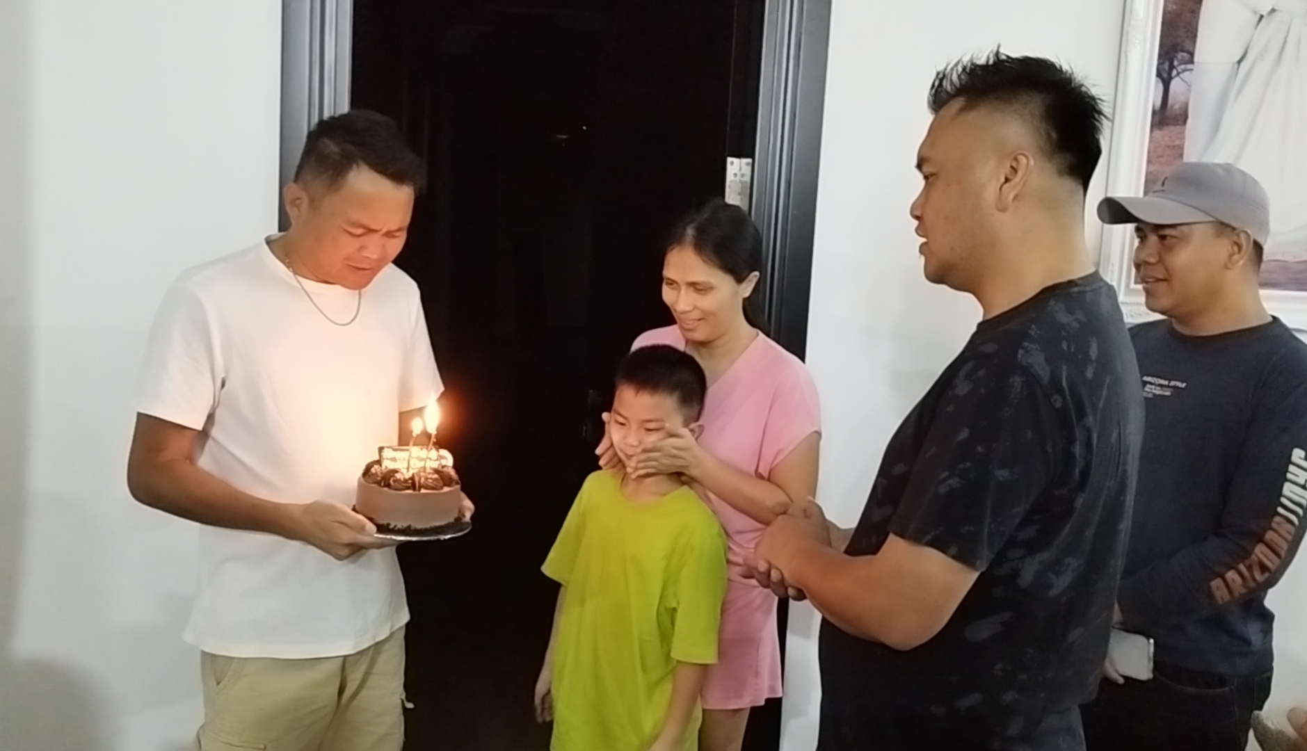 Dapat Surprise dari Keluarga dan Orang Dekat di HUT ke 46, Ronald Kandoli : Terima Kasih Tuhan Aku sangat Bersyukur