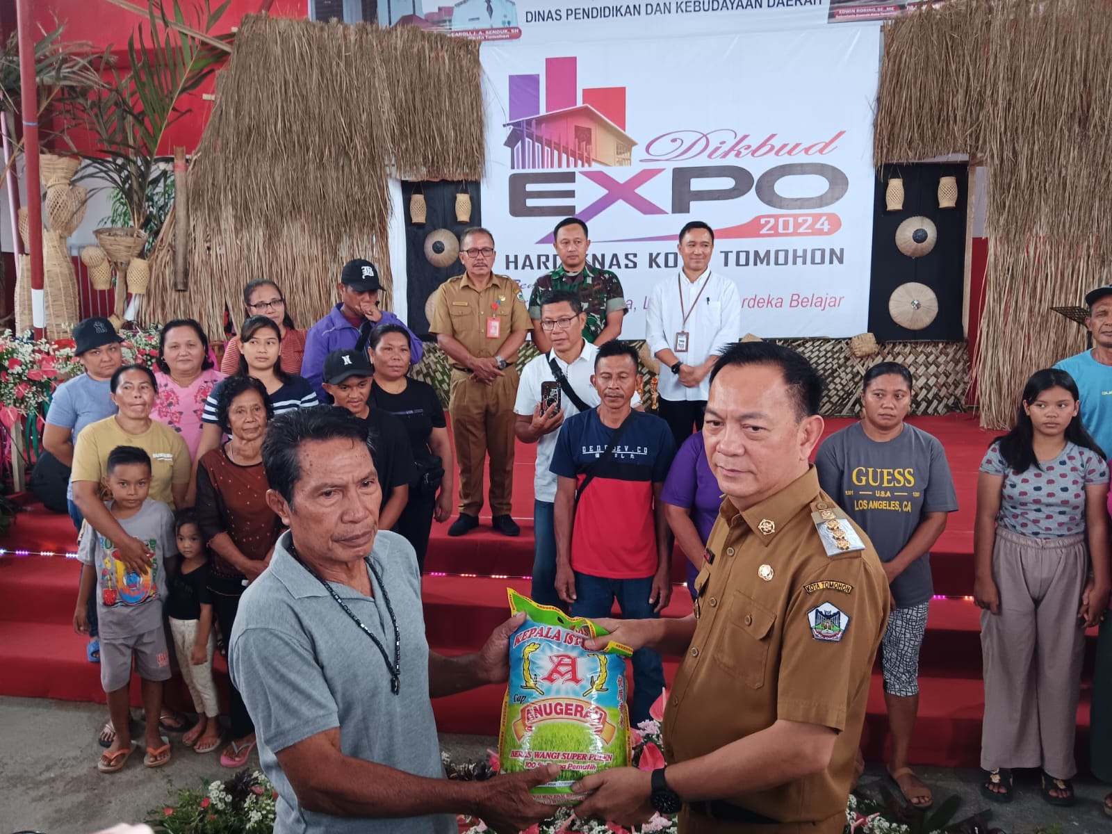 Walikota Tomohon Apresiasi Dikbud Expo jadi Ajang Kreasi Positif Siswa - Siswi di Tomohon