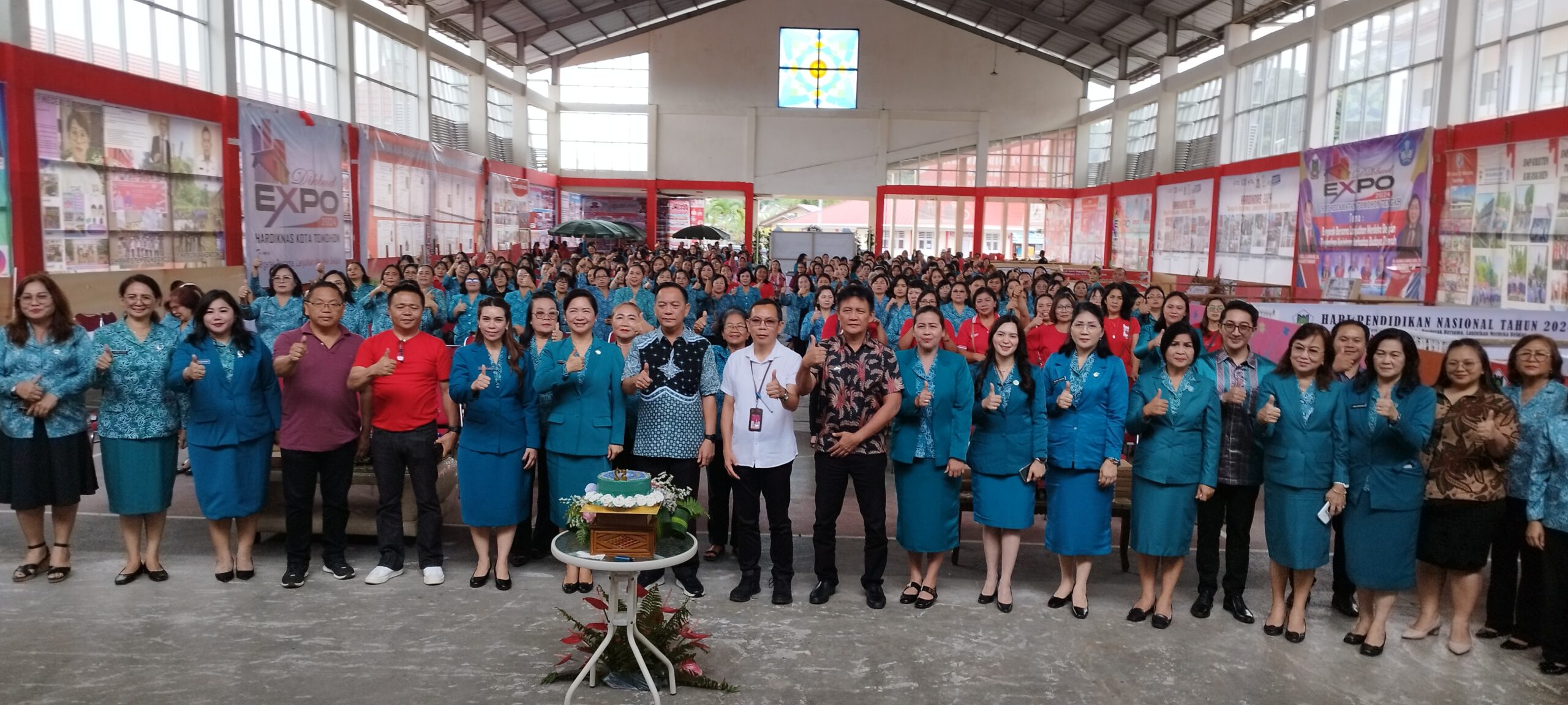 Semarak HUT ke 52 PKK, Caroll JA Senduk Minta PKK Dukung dan Sukseskan Program Pemerintah