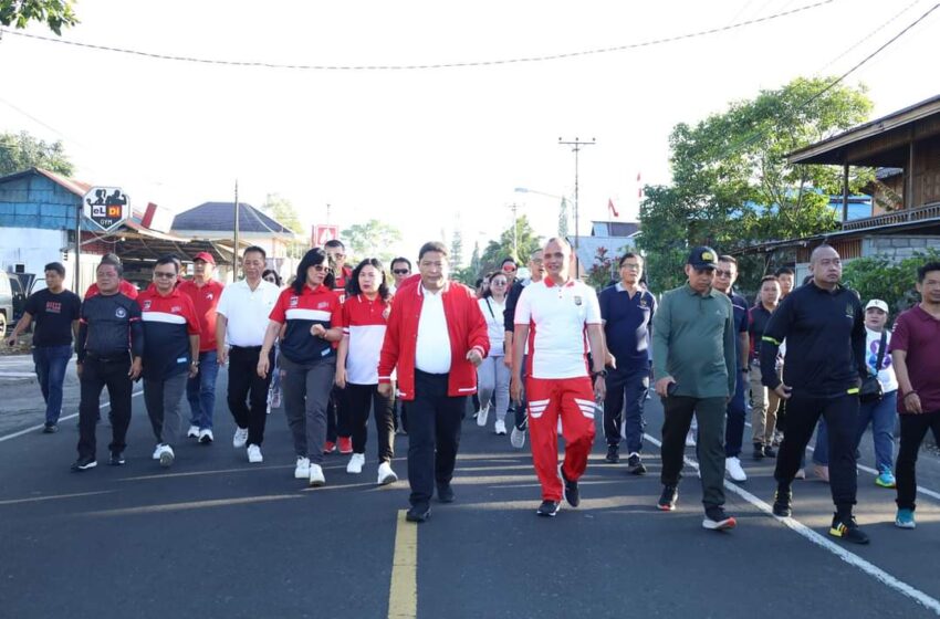  Sinergitas Polres Minahasa di Jalan Sehat Bersama Peringati HUT ke 79 Proklamasi Kemerdekaan RI