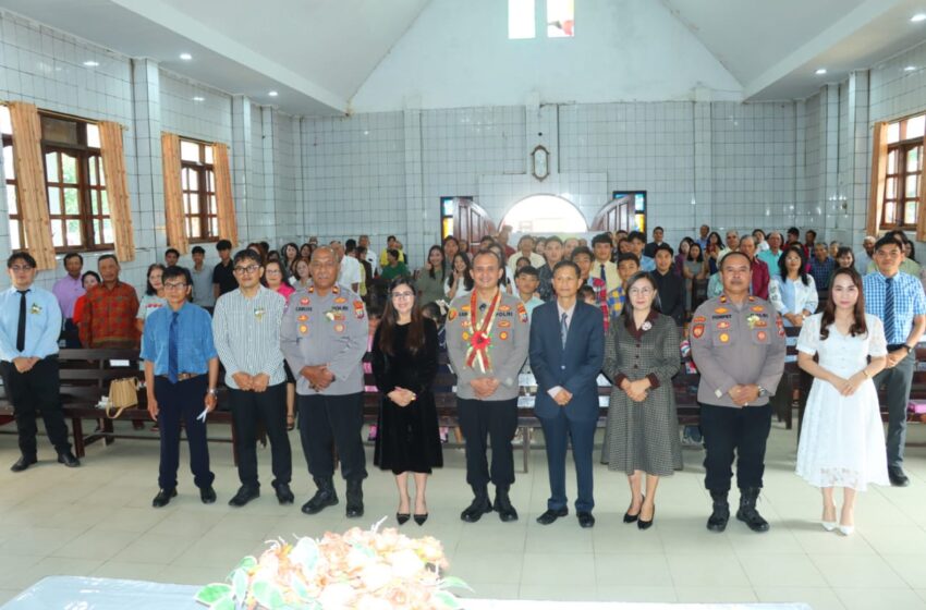  Kapolres Minahasa Kunjungi Gereja Masehi Advent Hari Ketujuh Pioneer Tompaso Kamanga